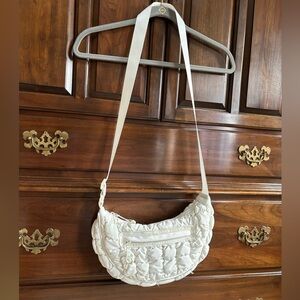 Wild Fable Cream Quilted Crossbody Bag